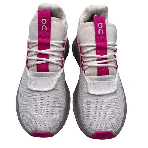 Running shoes White and Pink Sneakers with Streamlined Design Sz 38 - Picture 2 of 13